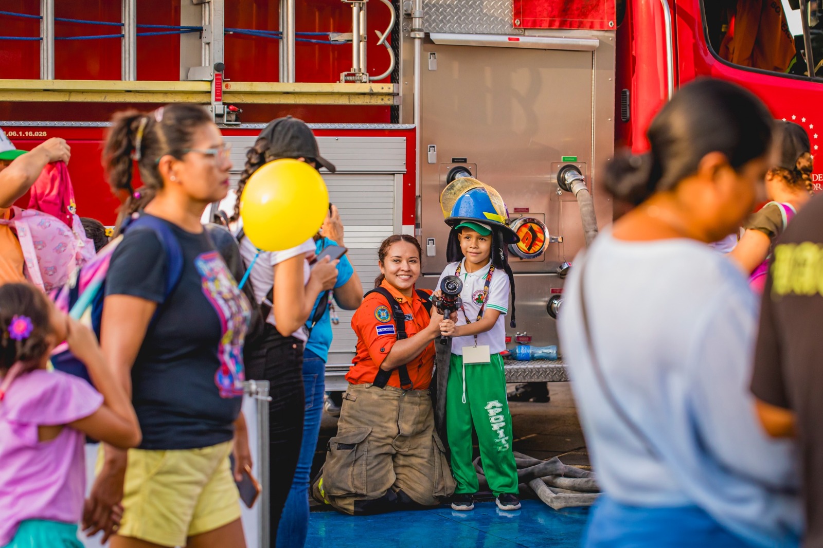Miles de familias celebran el Día Nacional del Juego en el Centro ...